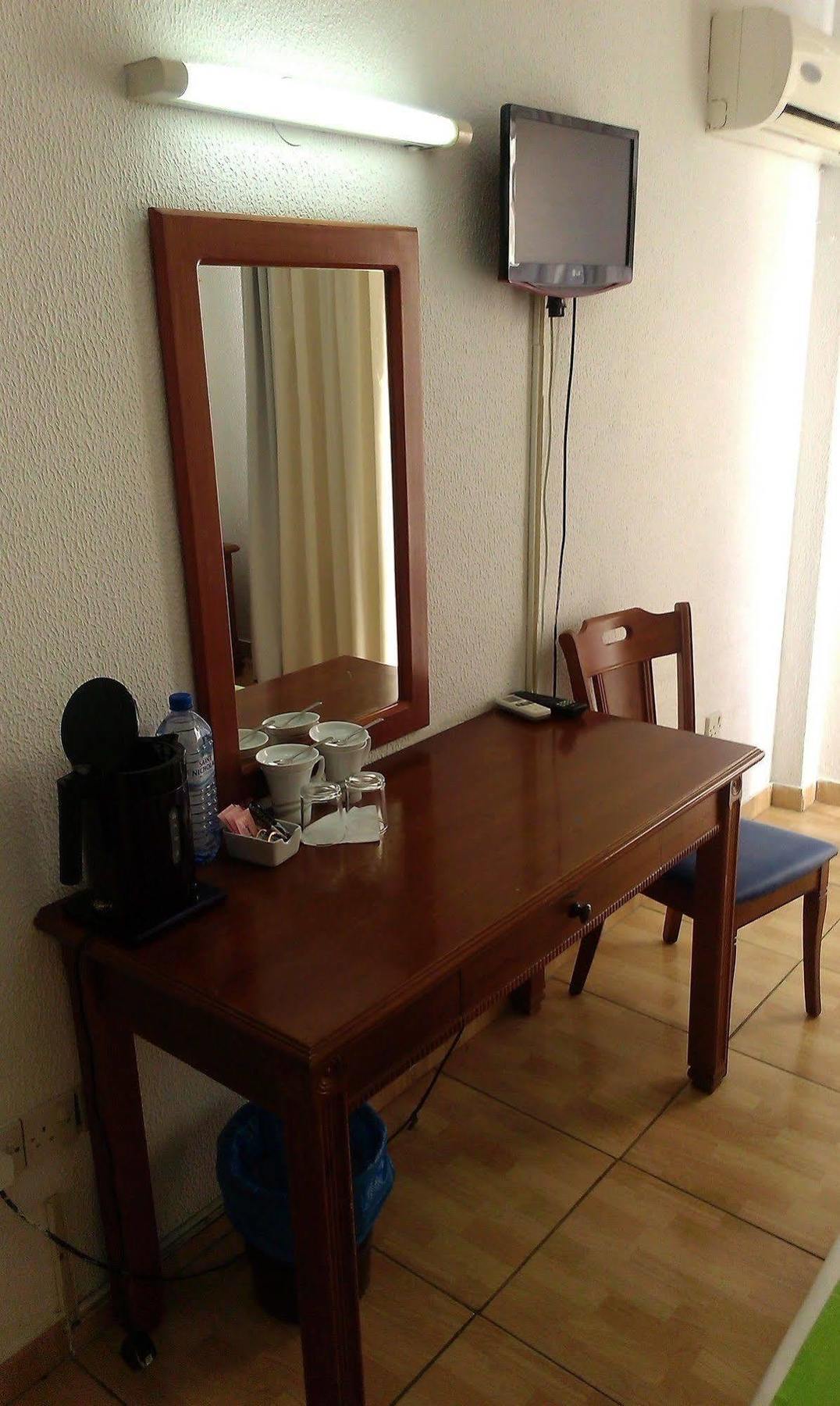 Best Western Plus Larco Hotel Larnaca Bagian luar foto