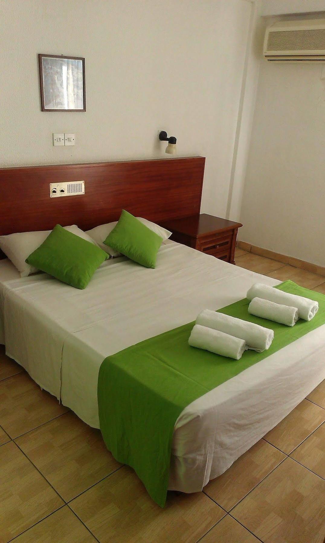 Best Western Plus Larco Hotel Larnaca Bagian luar foto