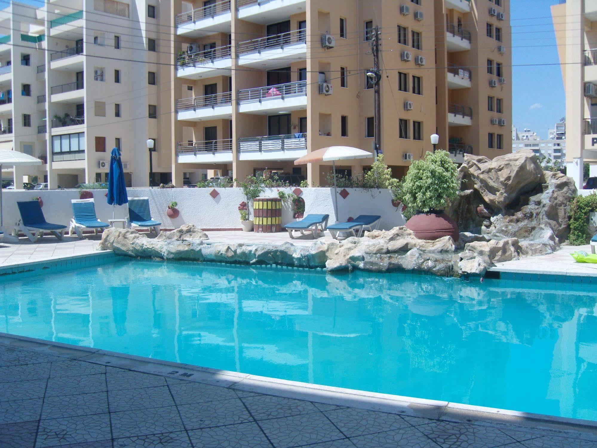 Best Western Plus Larco Hotel Larnaca Bagian luar foto